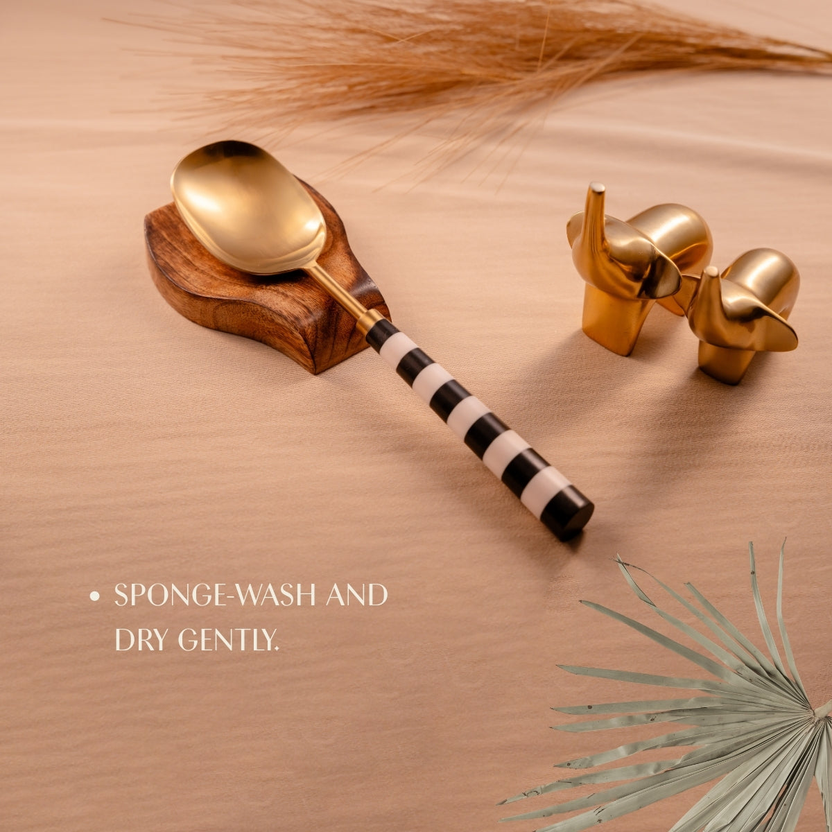 Black & White Serving Spoons Set